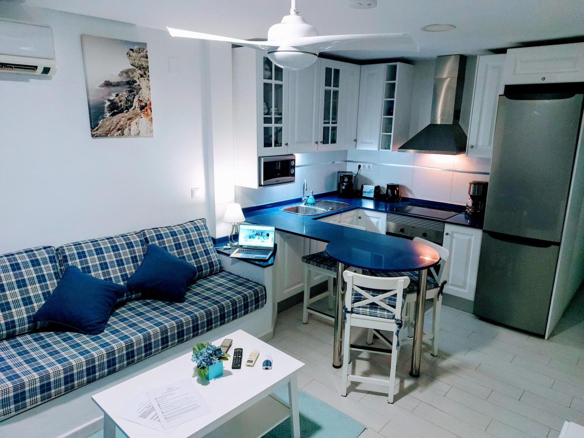 Blue Sky Apartment Бенидорм Экстерьер фото